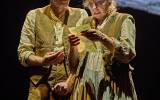 Karl Haynes (Ted Narracott) and Jo Castleton (Rose Narracott) in War Horse. c. Brinkhoff-Moegenburg