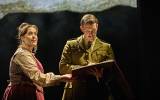 Sally Swanson (The Singer) and Chris Williams (Lieutenant Nicholls) in War Horse. Credit Brinkhoff-Moegenburg.