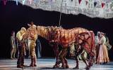 Tom Sturgess (Albert Narracott), Matthew Lawrence, Rafe Young, Felicity Donnelly (Joey) and cast in War Horse. Credit Brinkhoff-Moegenburg.